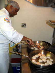 Photo of Erik cooking scallops