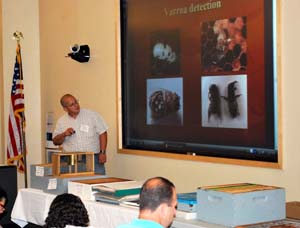 Photo of Tim Schuler teaching Bee-ginners Beekeeping course