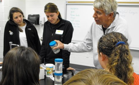 Dr. Jim Merritt, DEP marine biologist and educator, presenting to the Potter Creek Crusaders