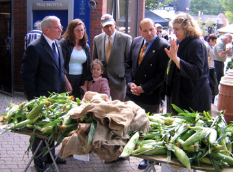 Photo of officials at the Rutherfod Farmers Market