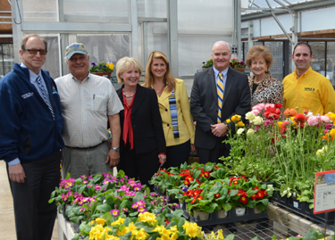 Photo of group at Brock Farms