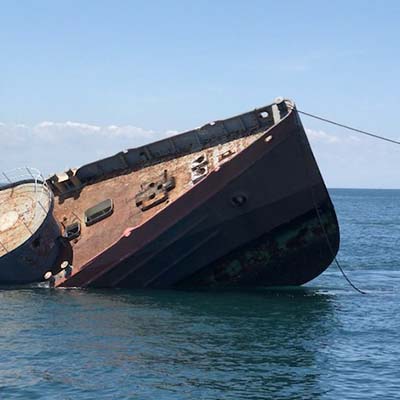 Tamaroa sinking