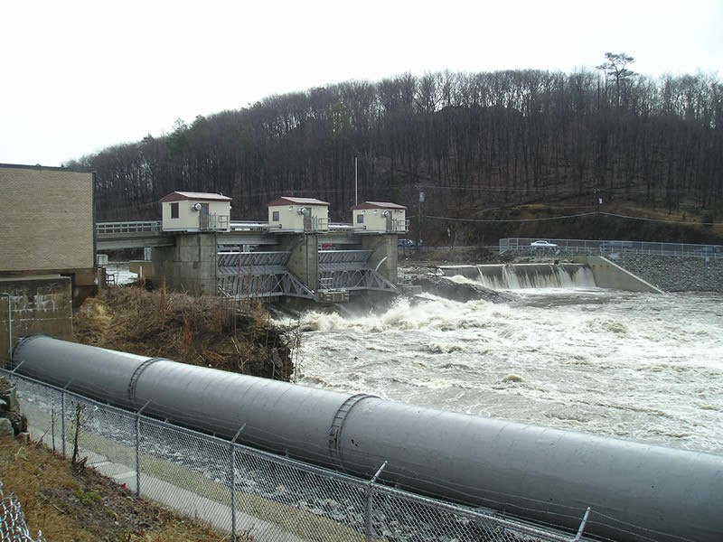 pompton_lakes_dam20110228lg