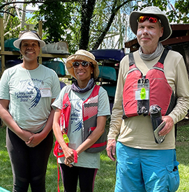Schuylkill Sojourn OSW scholarshiprecipients are ready to paddle! Photoby the DRBC.