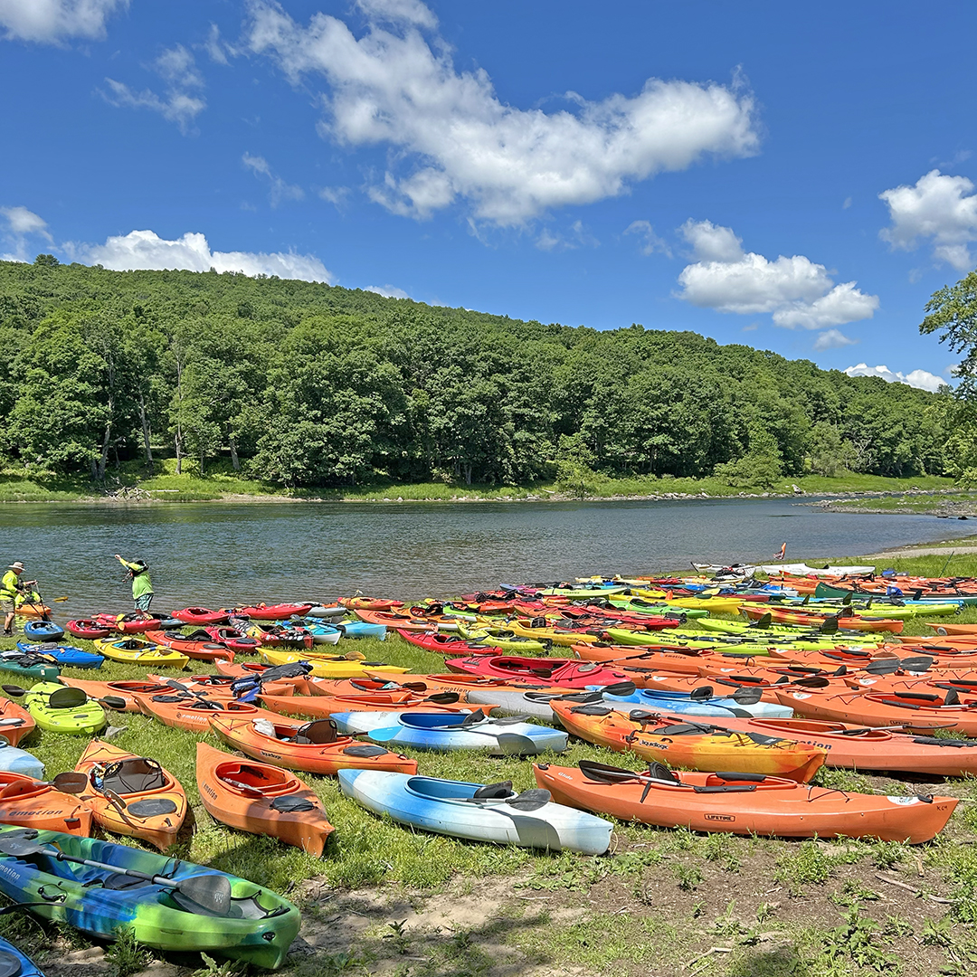 The boats are all lined up and ready for the start of the 2026 Delaware River Sojourn. Photo by the DRBC.