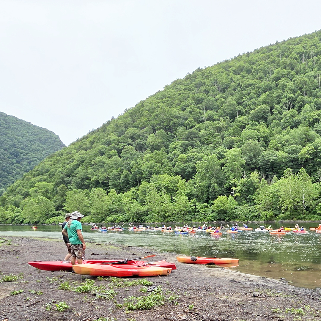 Sojourners stop at Kittatinny Point for lunch on Day 4. Photo courtesy of Karen Keenan.