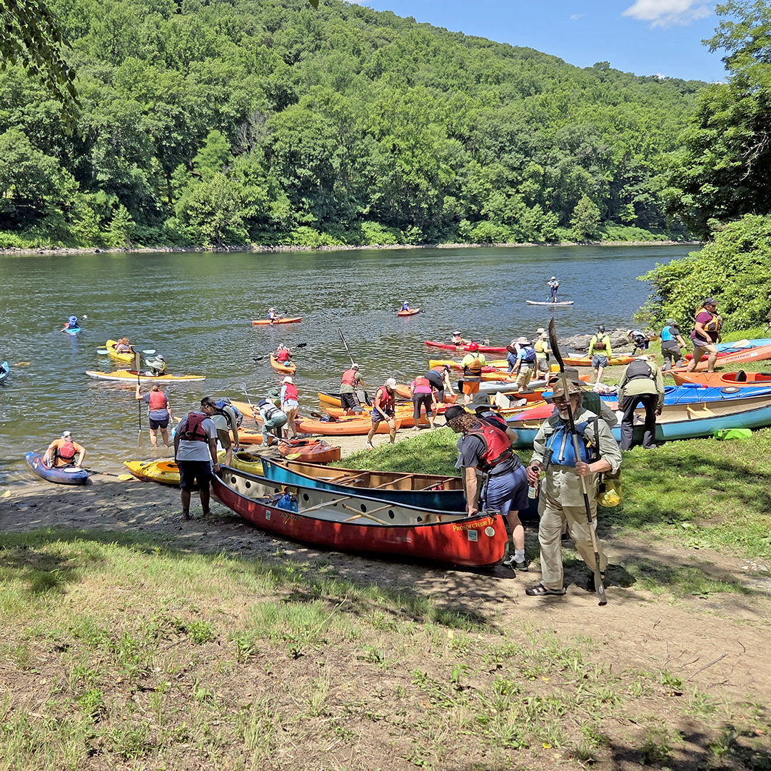 Sojourners prepare to launch from Knowlton Township, NJ's Delaware Beach on Day 5. Photo courtesy of Karen Keenan.