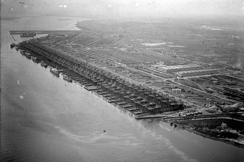 Hog Island Shipyard. Photo courtesy of the Library Company of Philadelphia.