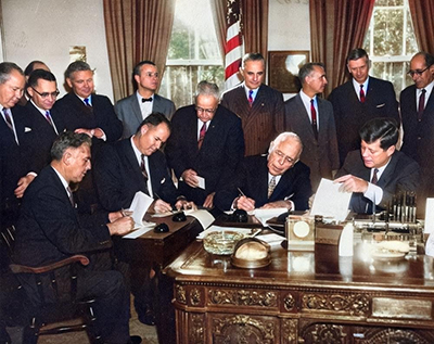 White House ceremonial signing of the Delaware River Basin Compact, Nov. 2, 1961.