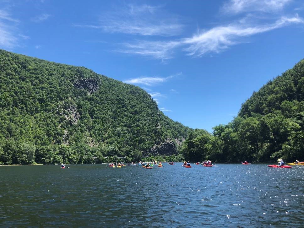 Sojourners paddle through the Delaware Water Gap National Recreation Area. Photo by the Delaware River Sojourn.