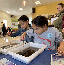 These kids were very interested inchecking out the displays of aquatic insects. I think we definitely have twofuture aquatic biologists here! Photoby the DRBC.