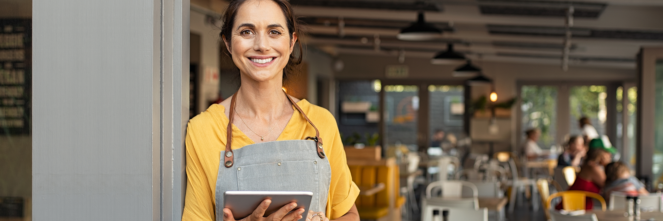 photo: woman working in restaurant