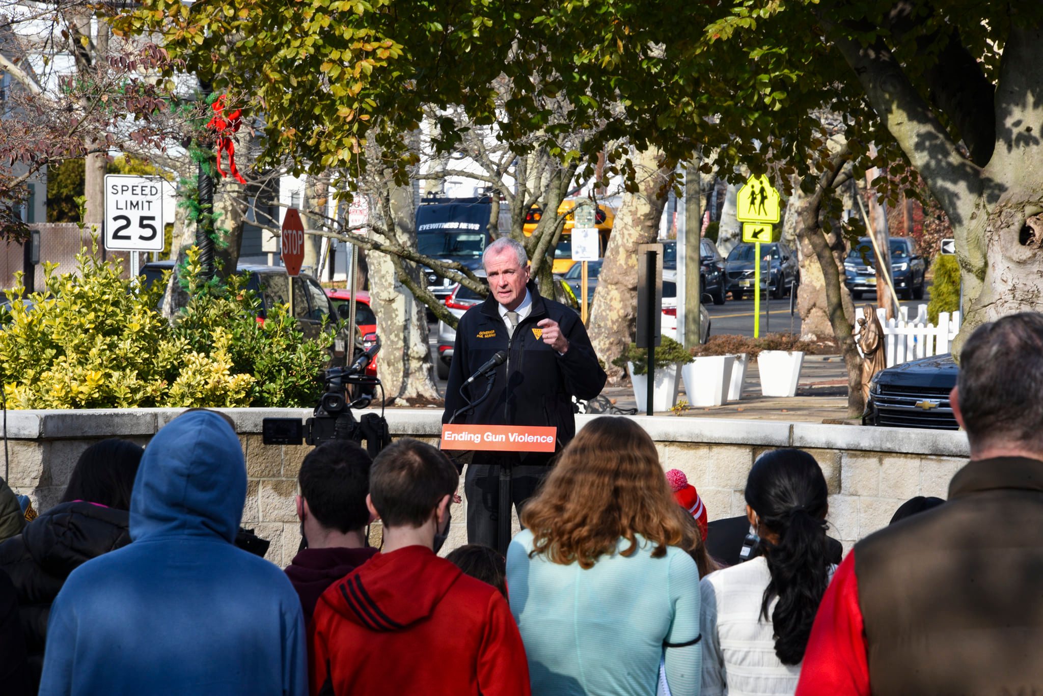 Governor Mrphy statnding, speaking