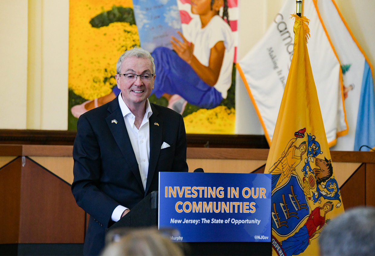 Photo: Governor Murphy