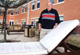 Volunteers helping Menlo residents