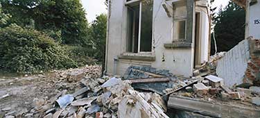 Photo of earthquake damage to a home