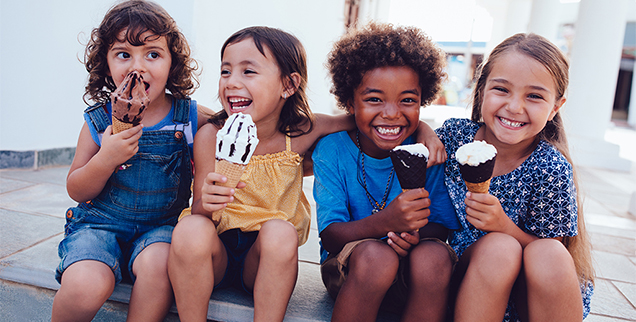 Children eating ice cream